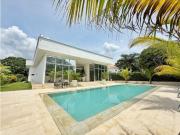 Venta de CASA en condominio ALEROS del Country de 3 alcobas