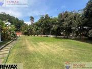 Venta de casa en condominio. Col. Las Quintas,...