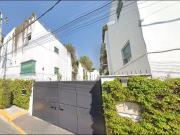 Venta de casa en condominio en calle Toussaint col....