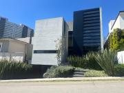Venta de Casa en Condominio en Cumbres de Santa FE !