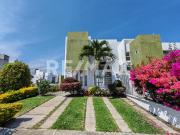 Venta de Casa en condominio en Cumbres de Xochitepec,...