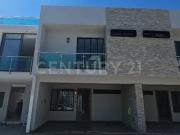 Venta de Casa en Condominio en Real De Valdepeñas, Zapopan