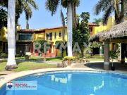 Venta de casa en condominio, Fracc. Burgos Bugambilias,...