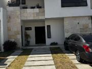 Venta de casa en Condominio Meteoro, 2da Cerrada de...