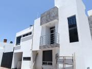 VENTA DE CASA EN CONJUNTO DE 7 EN COLONIA EL SALVADOR