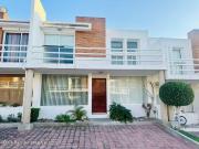 Venta de casa en Corregidora