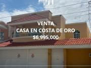 Venta de casa en Costa de Oro