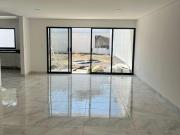 VENTA DE CASA EN CUMBRES DEL CIMATARIO