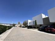 Venta de casa en Cumbres del Lago