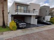 VENTA DE CASA EN CUMBRES DEL LAGO, QUERETARO, QRO