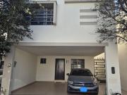 VENTA DE CASA EN CUMBRES SAN AGUSTIN PRIVADA
