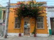 VENTA DE CASA EN EL CENTRO DE SANTA MARTA