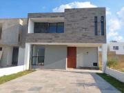 VENTA DE CASA EN EL CIELO RESIDENCIAL 255 metros a...