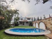 Venta de casa en el Fracc. Lomas de Atzingo, Cuernavaca,...