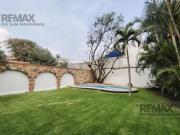 Venta de casa en el Fracc. Lomas de Atzingo, Cuernavaca,...