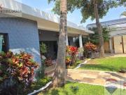 Venta de casa en el Fraccionamiento Junto al Río,...