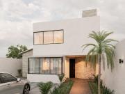 Casa en Venta de 490 m2 en El Pedregal