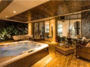 VENTA DE CASA EN EL POBLADO, DOMOTIZADA