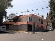 Venta de casa en esquina al sur en el Centro de Tlalpan,...
