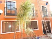 Venta o Renta de casa en esquina, Col. Miraval,...