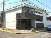 Venta de Casa en esquina en calle 20 Sur, El Mirador