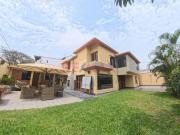 Venta De Casa En Esquina En La Molina