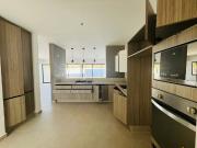 VENTA DE CASA EN ESQUINA EN PASEO COUNTRY MERIDA YUCATAN