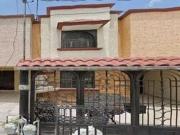 VENTA DE CASA EN EXCELENTES CONDICIONES