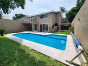 VENTA DE CASA EN EXCLUSIVA PRIV COL. VISTA HERMOSA,...