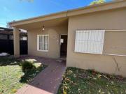 Venta de Casa en Fisherton de Tres Dormitorios con Jardin