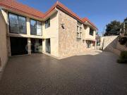 Venta de Casa en Frac. Los Laureles, Ecatepec de...