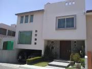 VENTA DE CASA EN FRACC. CANDILEJAS METEPEC