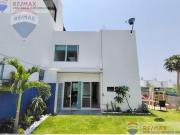 Venta de casa en Fracc. Xochitepec, Morelos…Clave 4894