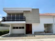 VENTA DE CASA EN FRACCIONAMIENTO AMPHITRITE EN METEPEC