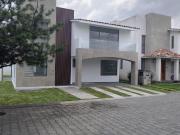 VENTA DE CASA EN FRACCIONAMIENTO CONDADO DEL VALLE EN...