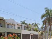 VENTA DE CASA EN FRACCIONAMIENTO DELFINES PUERTO...