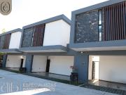 Venta de Casa en Fraccionamiento El Country, Centro...