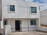 VENTA DE CASA EN FRACCIONAMIENTO EL MIRADOR QUERETARO