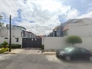 Venta de Casa en Fraccionamiento en Granjas Coapa