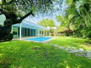 Venta de casa en Fraccionamiento en Vista Hermosa,...