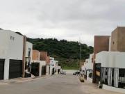 VENTA DE CASA EN FRACCIONAMIENTO LA RIOJA NORTE EN...