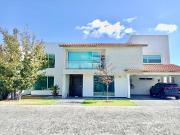 VENTA DE CASA EN FRACCIONAMIENTO RANCHO EL MES?N EN CALIMAYA