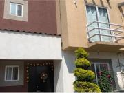 VENTA DE CASA EN FRACCIONAMIENTO VILLA TOSCANA EN TOLUCA