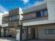 VENTA DE CASA EN GRAN RESERVA, SECTOR HIMALAYA,...