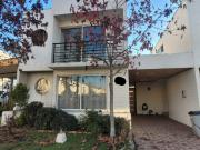 Venta De Casa En Independencia Condominio Los Otoñales....