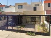 VENTA DE CASA EN JARDINES ALCADE GUADALAJARA !
