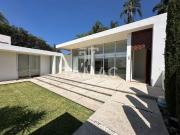 VENTA DE CASA EN JARDINES DE AHUATEPEC