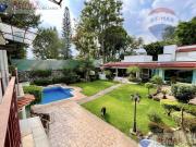 Venta de casa en Jardines de Ahuatepec, Cuernavaca,...