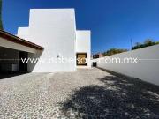 VENTA DE CASA EN JURICA D824