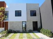 Venta de casa en Juriquilla